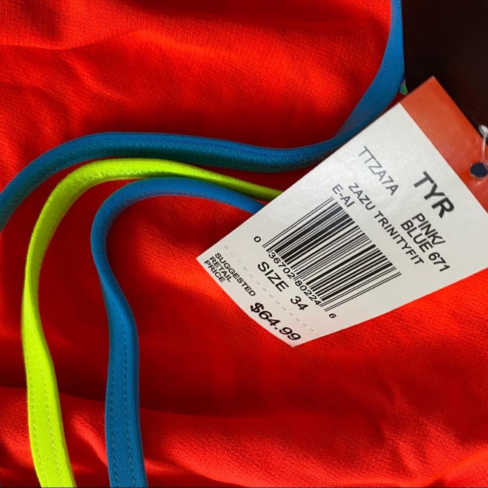 NWT $65 TYR Durafast Swimsuit Size 34 Medium - Picture 3 of 4
